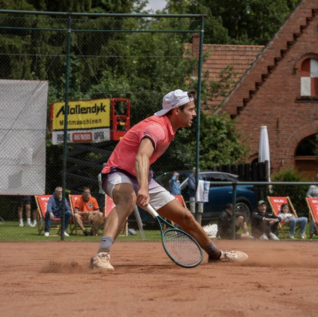 Marwin Kralemann belegt 2. Platz bei den Rheine Rot-Weiss Open